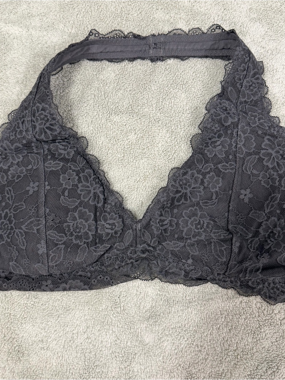 Gilly Hicks by Hollister Dark Gray Lace Halter Bralette Size Medium
